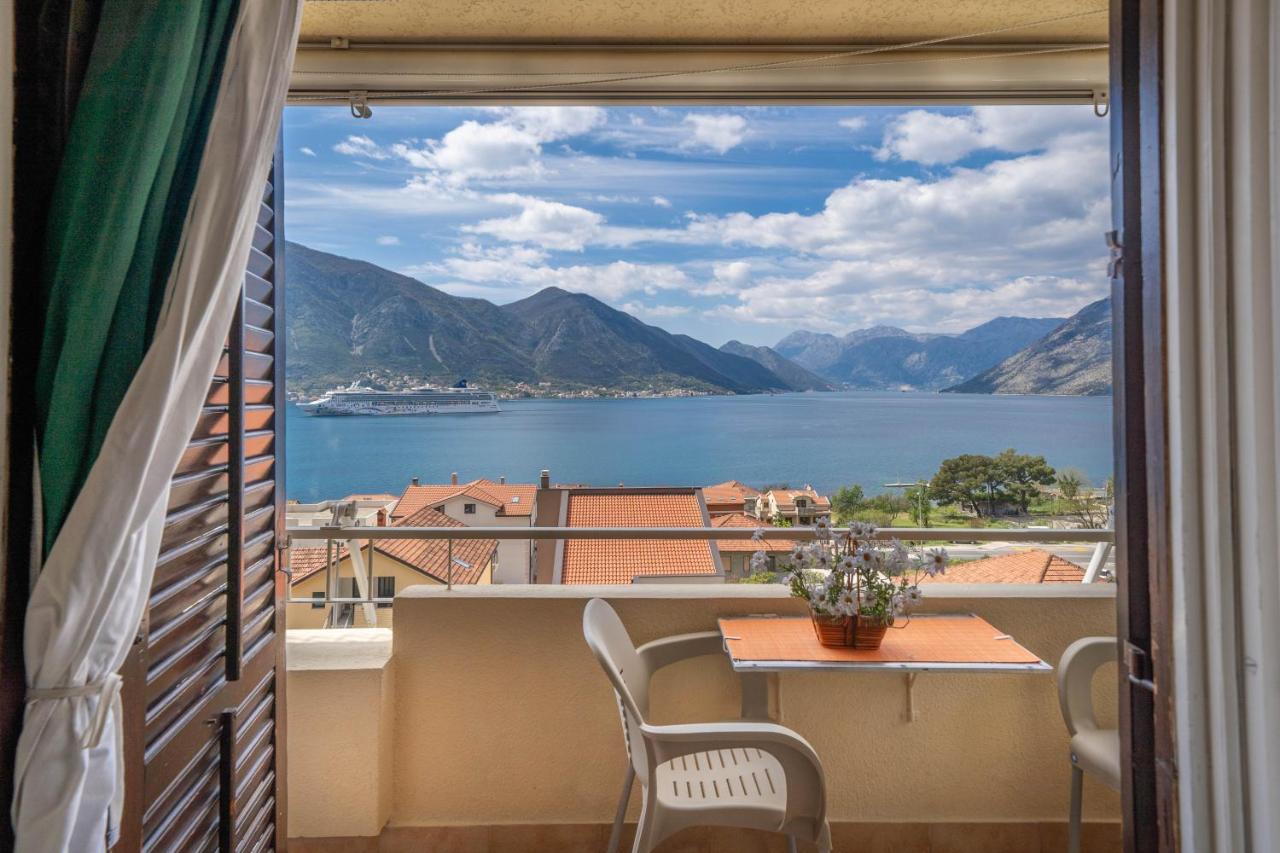 Seaside Serenity: 2-bedroom With Boka Bay View Kotor